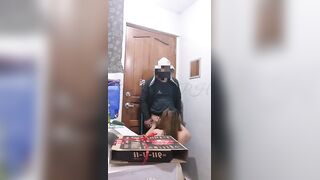 Sex with Strangers Deliveryman Fuck Hard